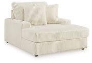 Lindyn Chaise