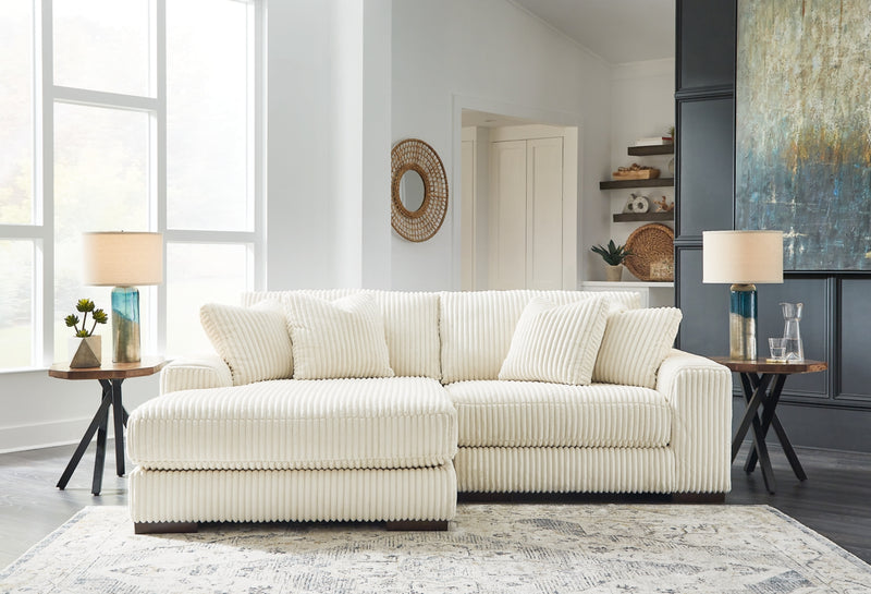 Seccional Lindyn de 2 piezas con chaise lounge