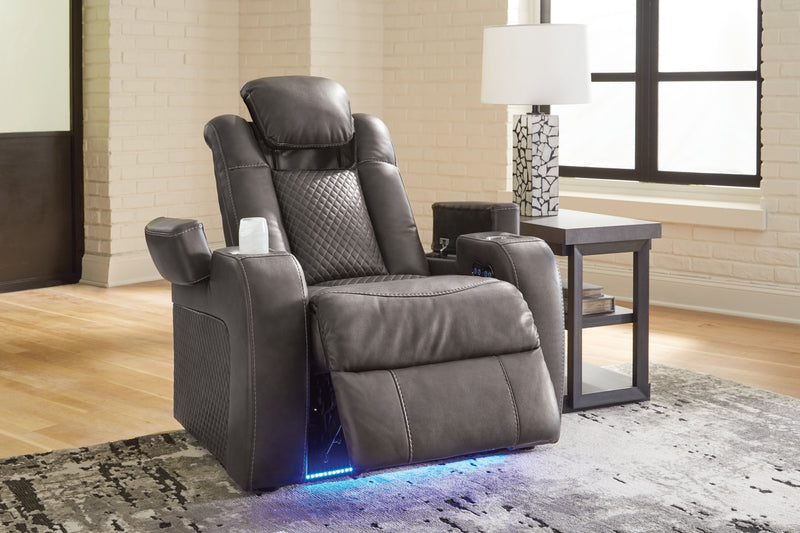 Fyne-Dyme Power Recliner/Adjustable Headrest