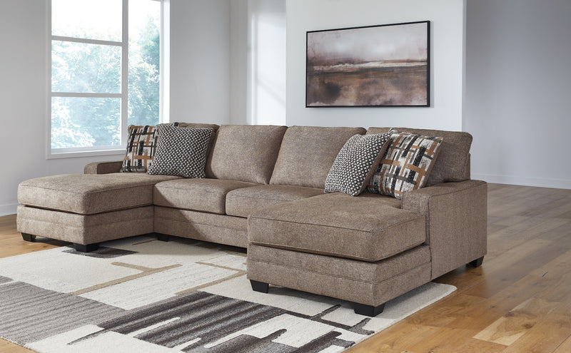 Seccional Cannonbrook de 3 piezas con chaise longue