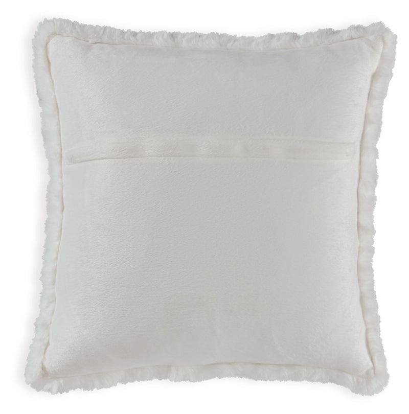 Gariland Pillow