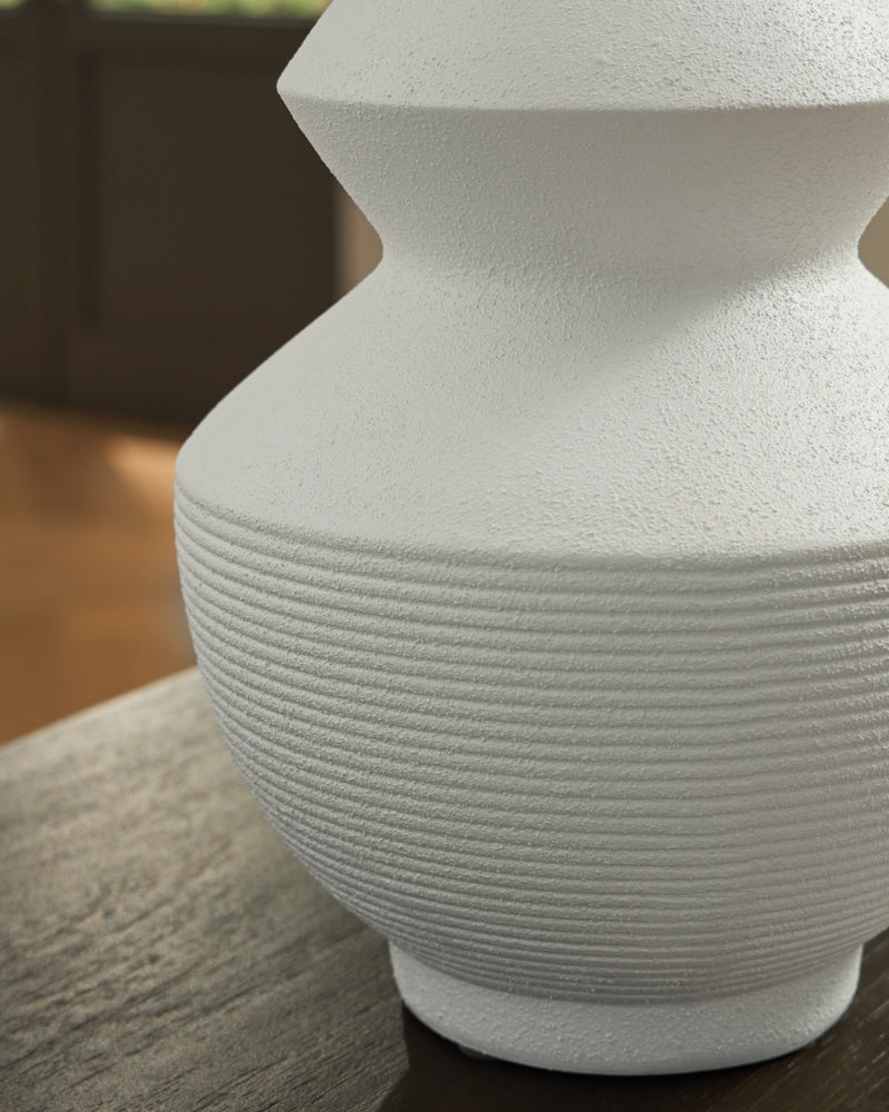 Naveen Vase