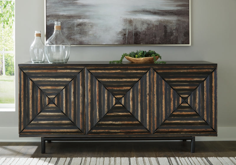 Gabinete decorativo Fair Ridge