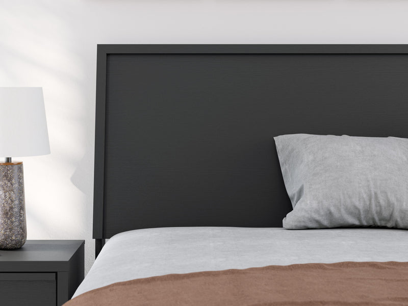 Danziar Panel Bed