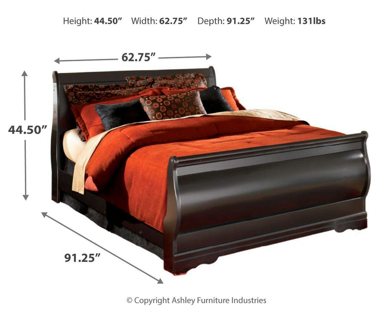 Huey Vineyard Sleigh Bed Bedroom Set