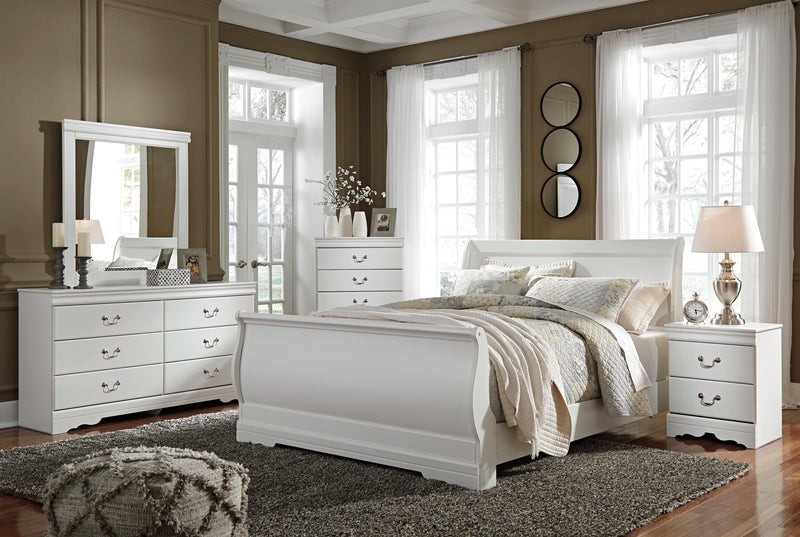 Juego de dormitorio con cama trineo Anarasia