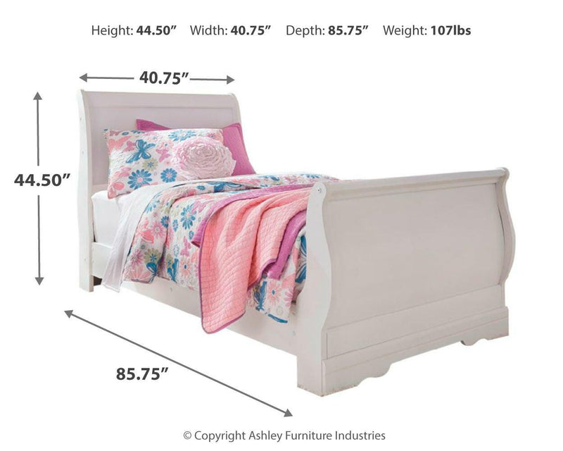 Juego de dormitorio con cama trineo Anarasia