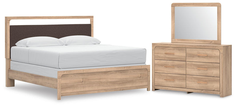Juego de dormitorio con cama de paneles tapizados Kinlanni