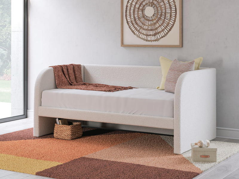 Shapella Upholstered Day Bed