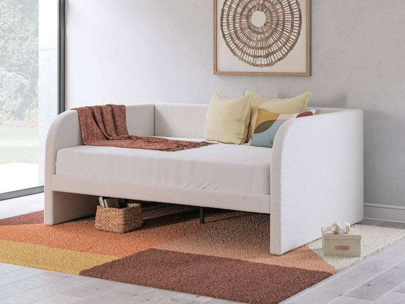 Shapella Upholstered Day Bed