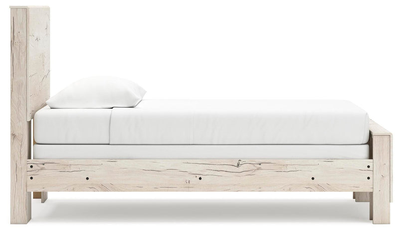 Dormitorio con cama de panel Lawroy