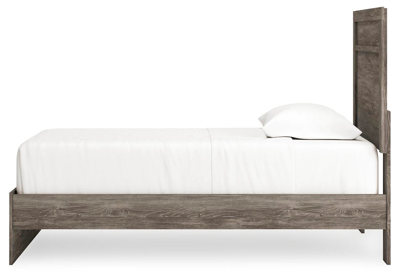 Ralinksi Panel Bed Bedroom Set