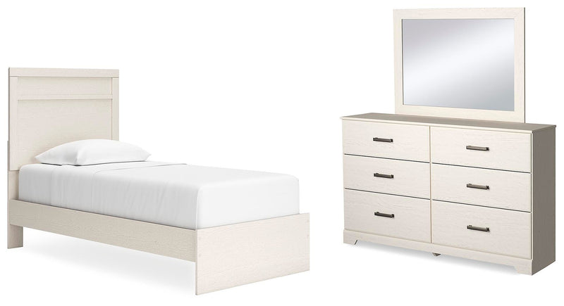 Dormitorio Stelsie Panel Bed