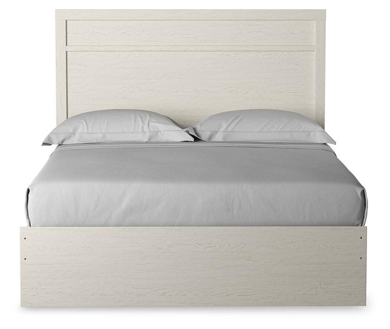 Stelsie Panel Bed