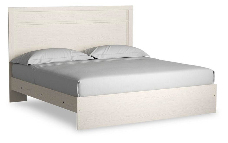 Stelsie Panel Bed