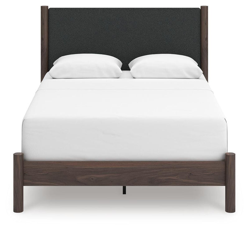 Juego de dormitorio con cama panel tapizada Pamytta