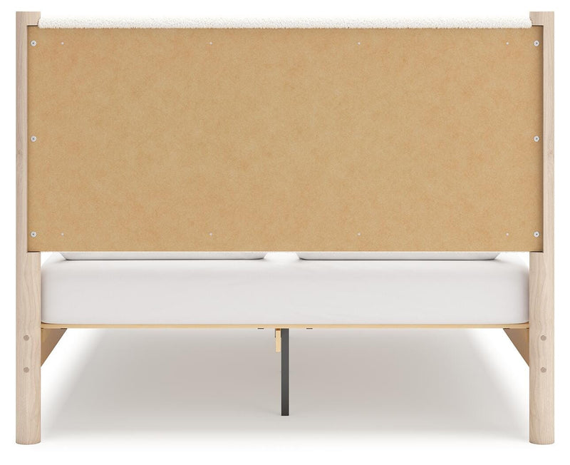 Juego de dormitorio con cama panel tapizada Cadmori