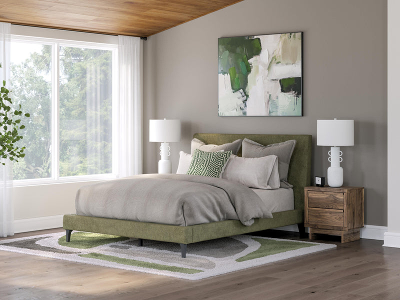 Zadilyn UPH Bed w/Roll Slats