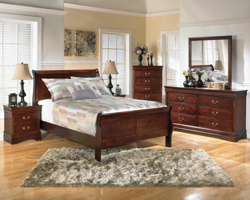 Alisdair Sleigh Bed Bedroom Set