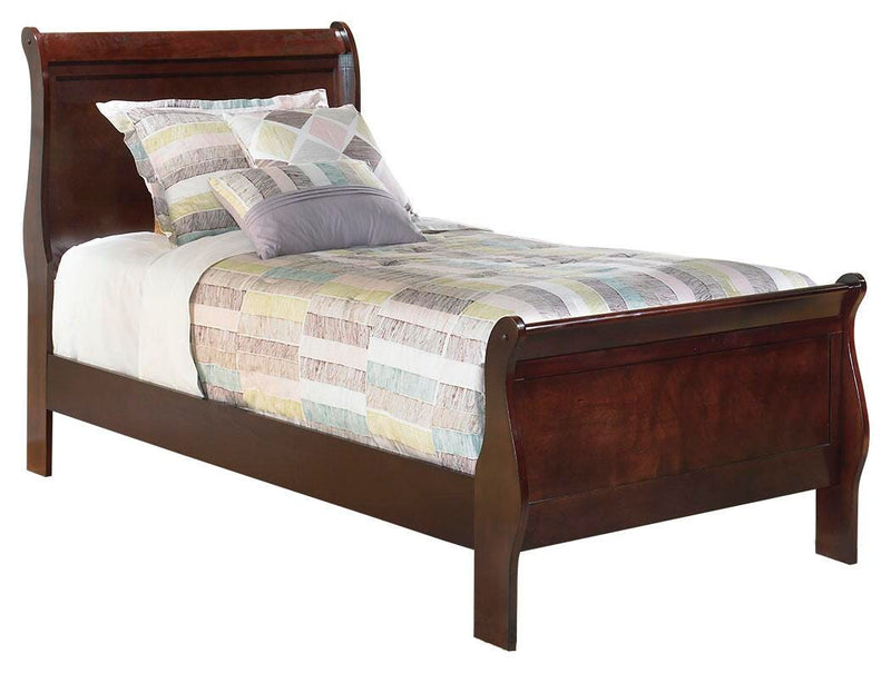 Alisdair Sleigh Bed Bedroom Set