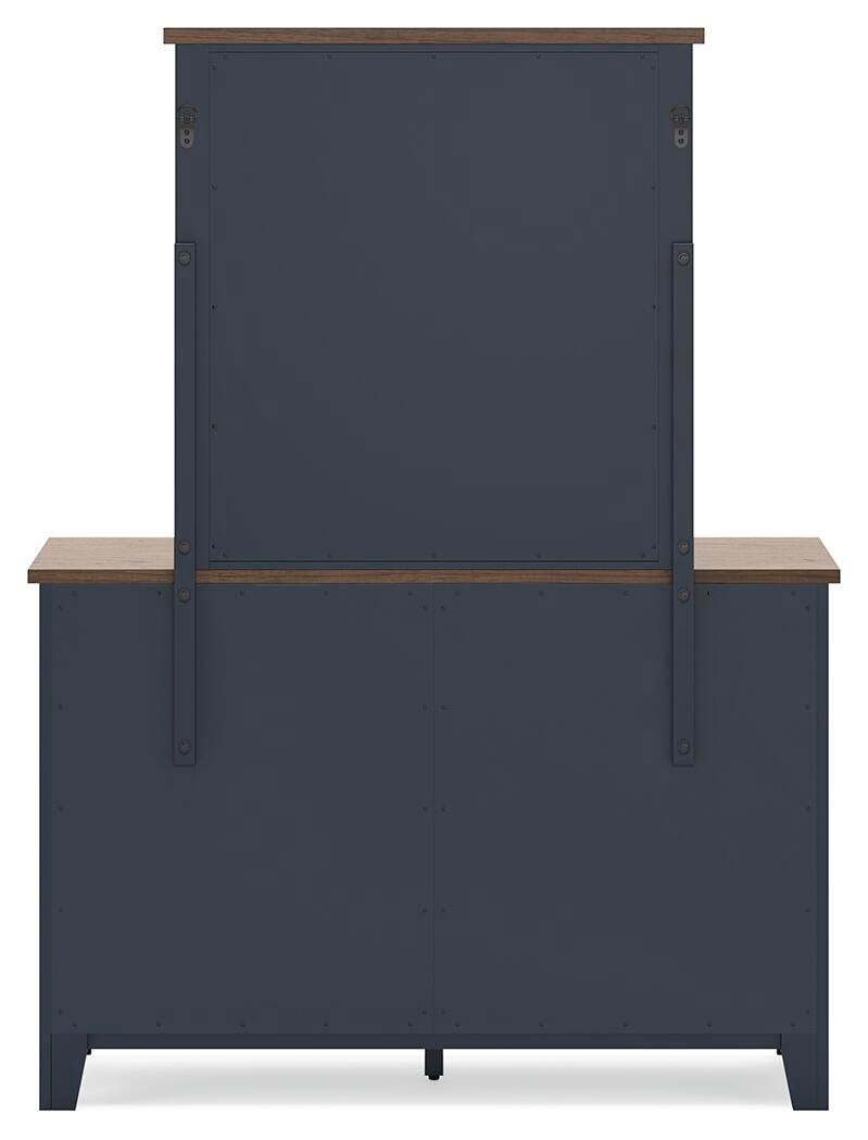 Juego de dormitorio Landocken con cama de paneles