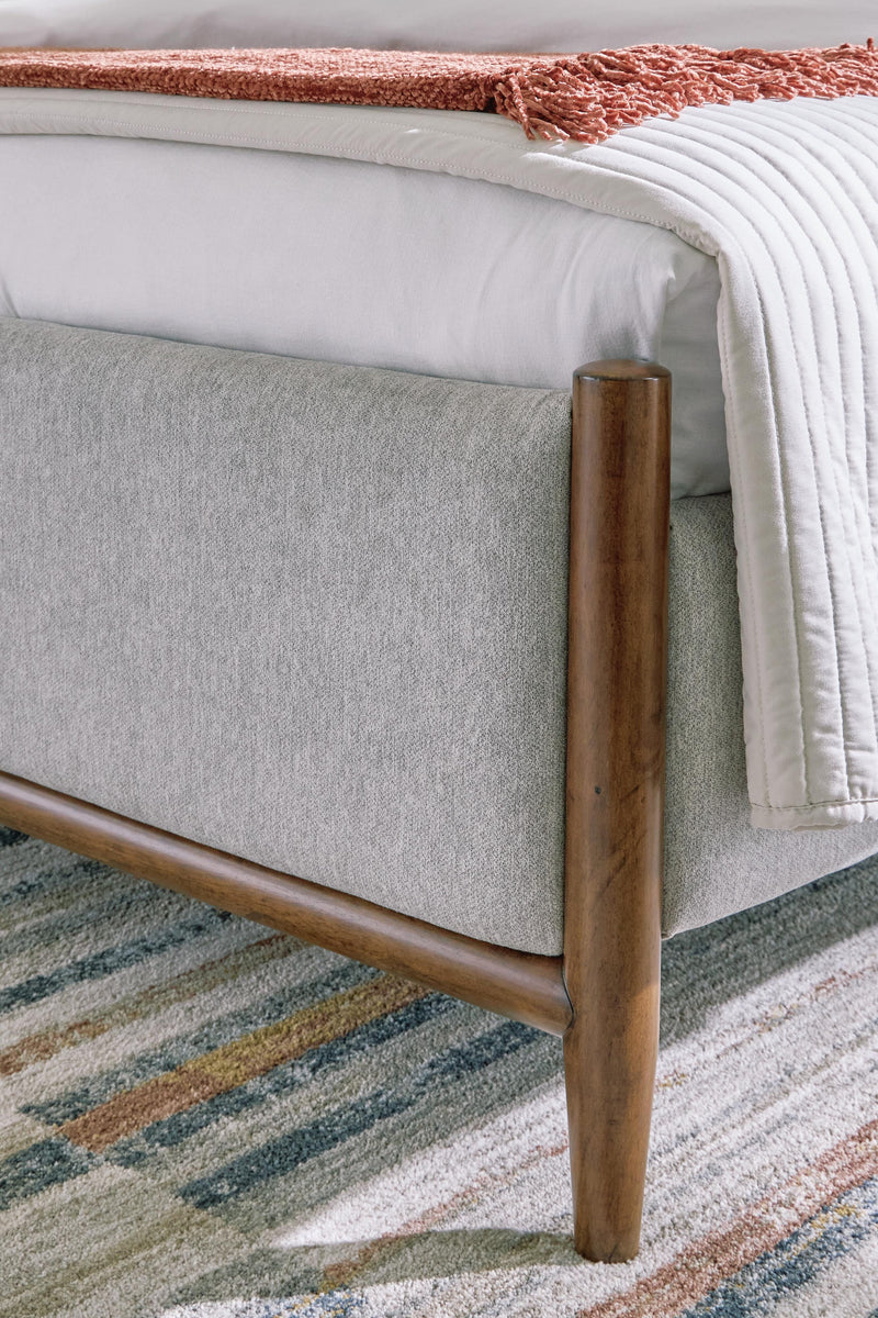 Lyncott Upholstered Panel Bed