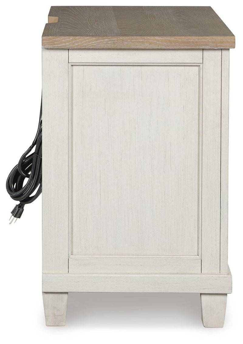 Juego de dormitorio de cama con paneles Shaybrock