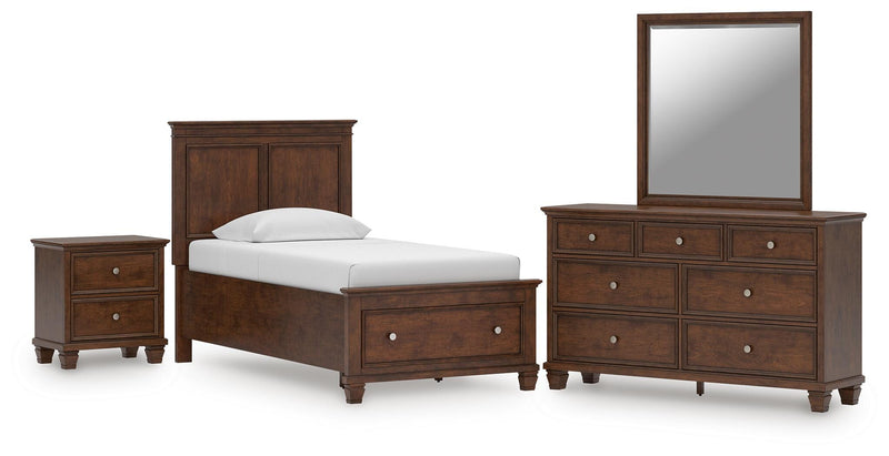 Juego de dormitorio con cama panel Danabrin