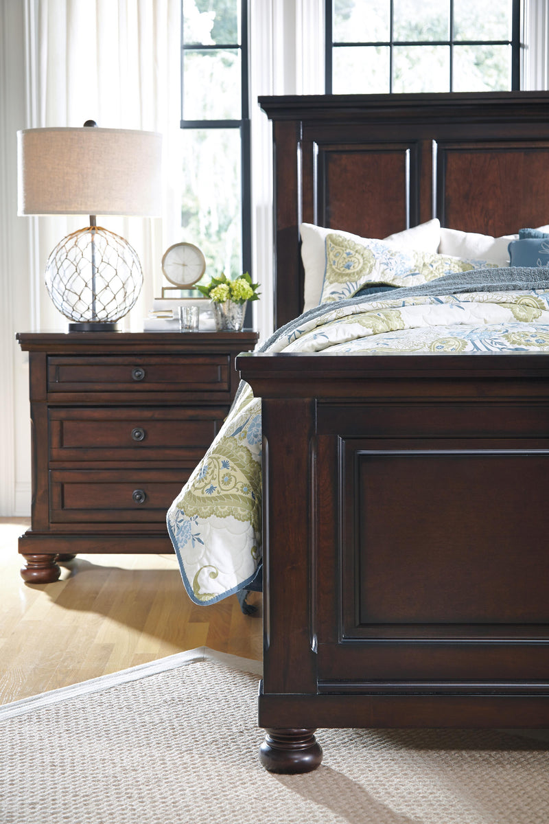 Porter Panel Bed