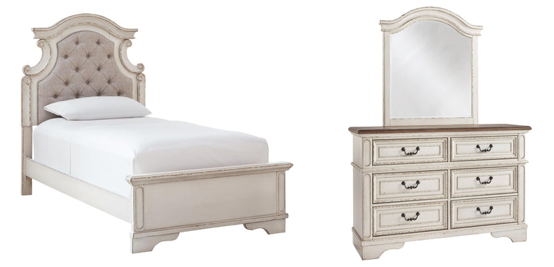 Realyn Panel Bed Bedroom Set