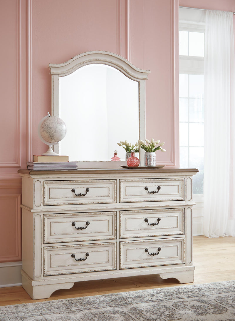 Realyn Panel Bed Bedroom Set