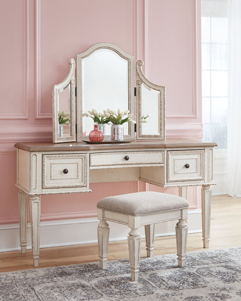 Realyn Vanity/Mirror/Stool