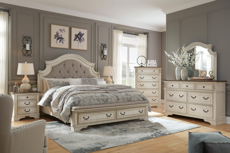 Juego de dormitorio de cama tapizada Realyn