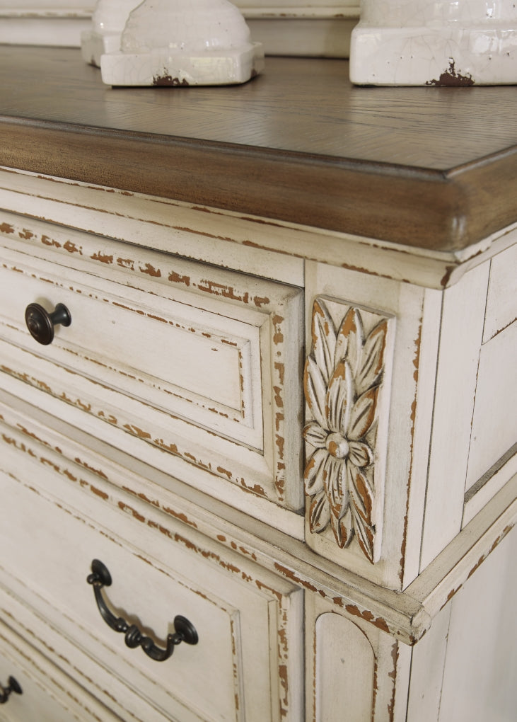 Realyn Dresser & Chest