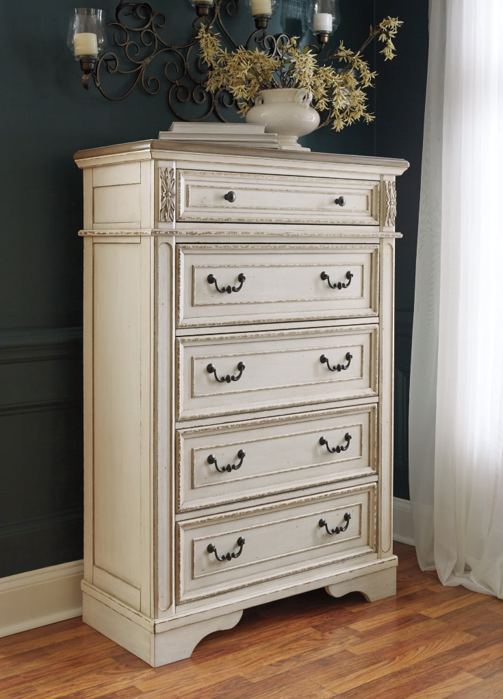 Realyn Dresser & Chest