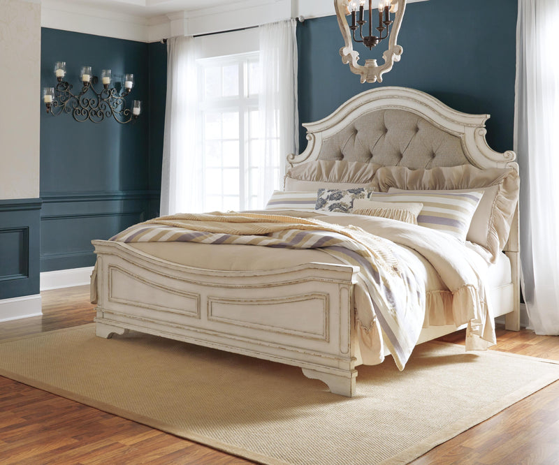 Realyn Upholstered Panel Bed Bedroom Set