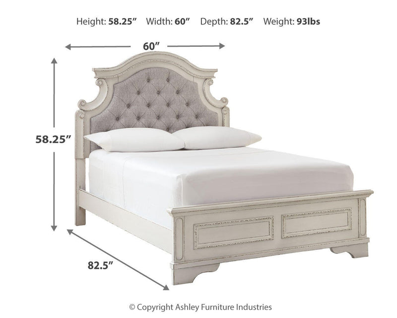 Realyn Panel Bed