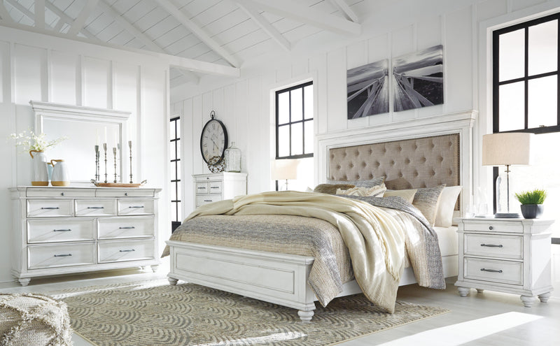 Kanwyn Panel Bed Bedroom Set