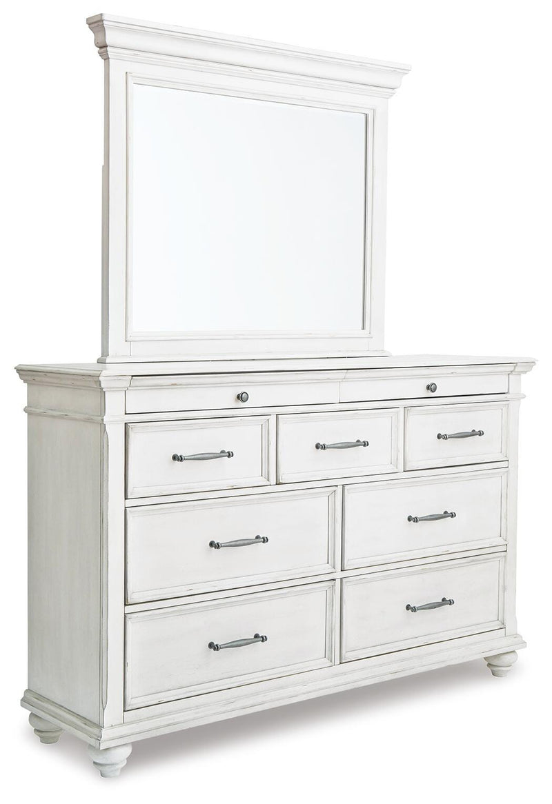 Kanwyn Panel Bed Bedroom Set
