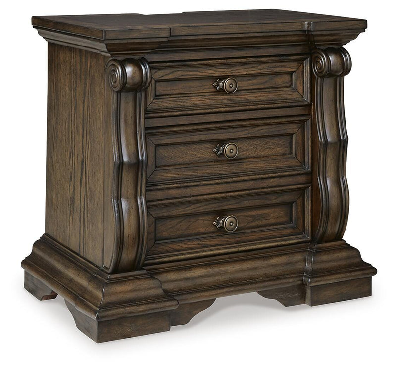 Maylee Canopy Bed Bedroom Set