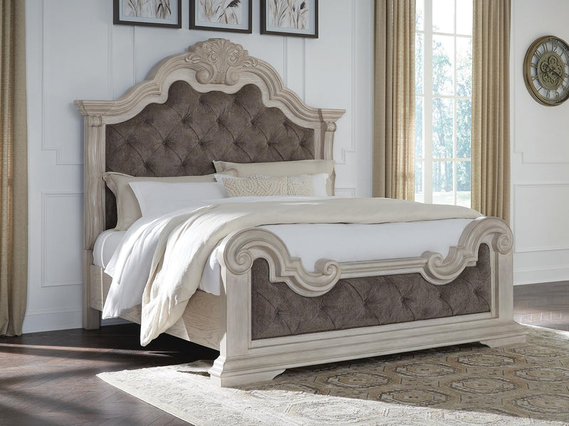 Cama de paneles tapizada Andonhall