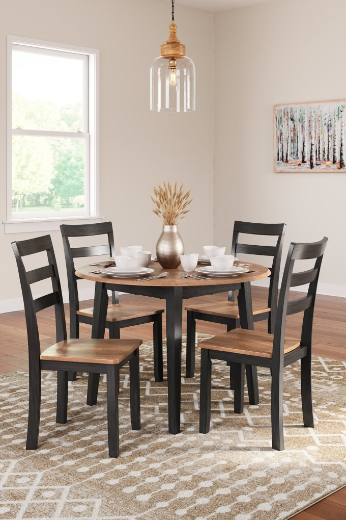 Gesthaven Dining Set (Up to 4 Barstools)