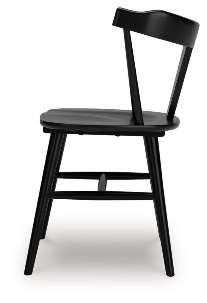 Gretlynn Dining Set (Up to 6 Chairs)