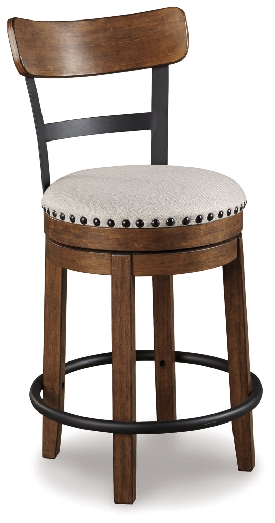 Valebeck Dining Set (Up to 8 Chairs)