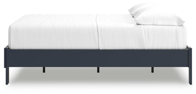 Simmenfort Platform Bed