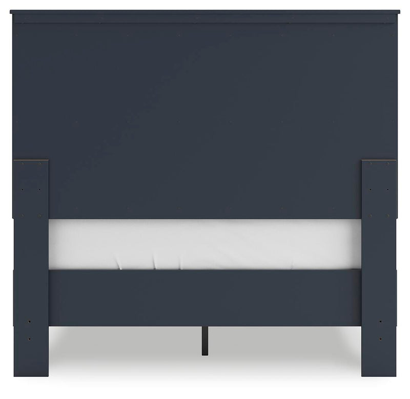 Simmenfort Platform Bed