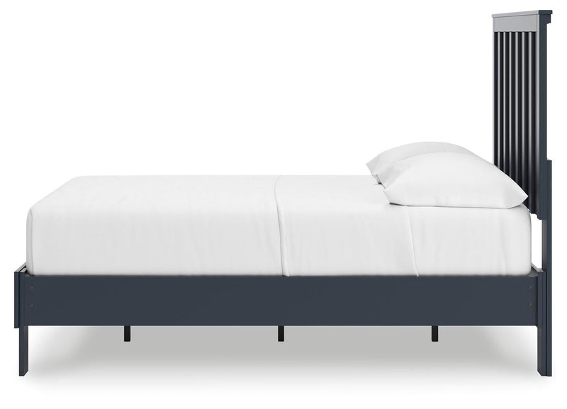 Simmenfort Platform Bed