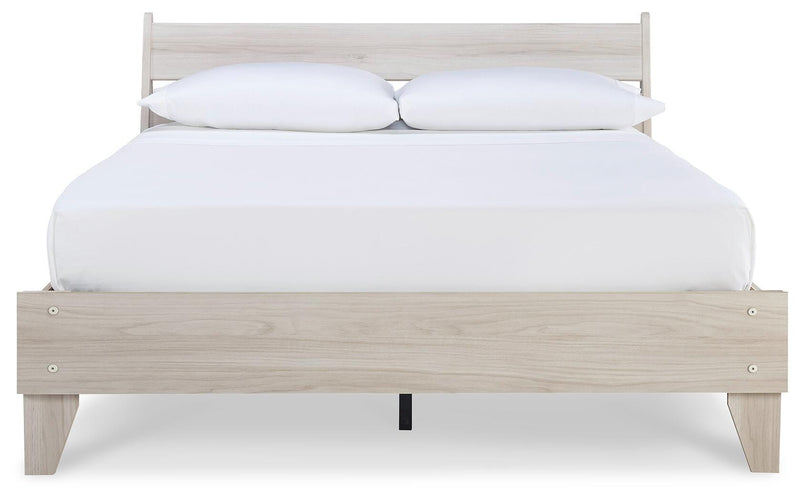 Socalle Panel Platform Bed