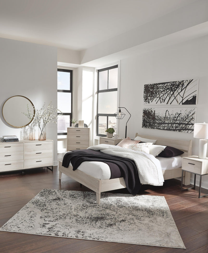 Socalle Panel Platform Bed