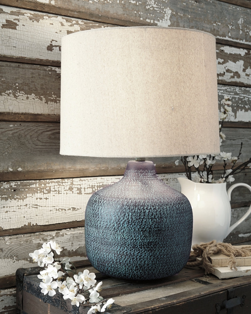 Malthace Metal Table Lamp